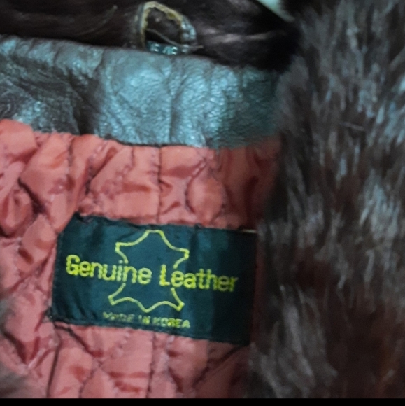 ~{Vintage}~ Fur collar red leather jacket. - Picture 12 of 12